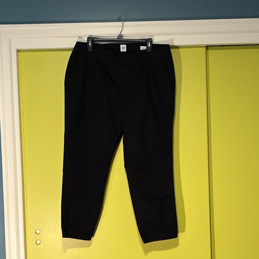 Black GAP Downtown khakis, size 16, like-new condition